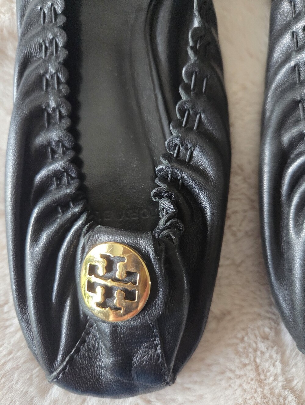 Tory Burch Size 10 1/2 Black Tassel Ballet Flats - Classic Women’s Slip-On - Picture 3 of 7